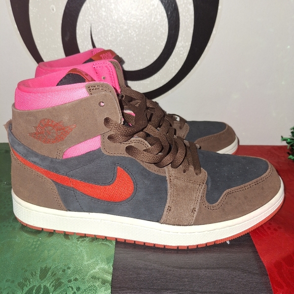 womens Air Jordan one Zoom. - Picture 4 of 8